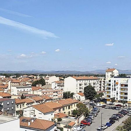 Appartement refait à neuf + parking gratuit Perpignano Esterno foto