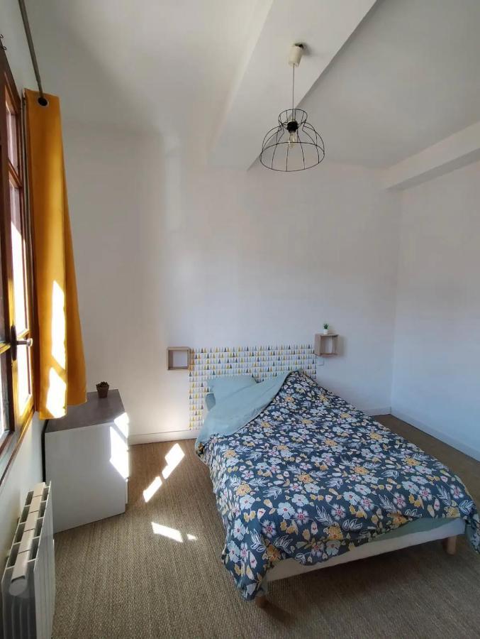 Appartement refait à neuf + parking gratuit Perpignano Esterno foto