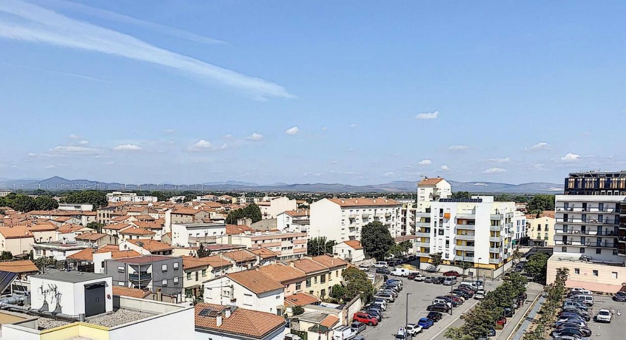 Appartement refait à neuf + parking gratuit Perpignano Esterno foto