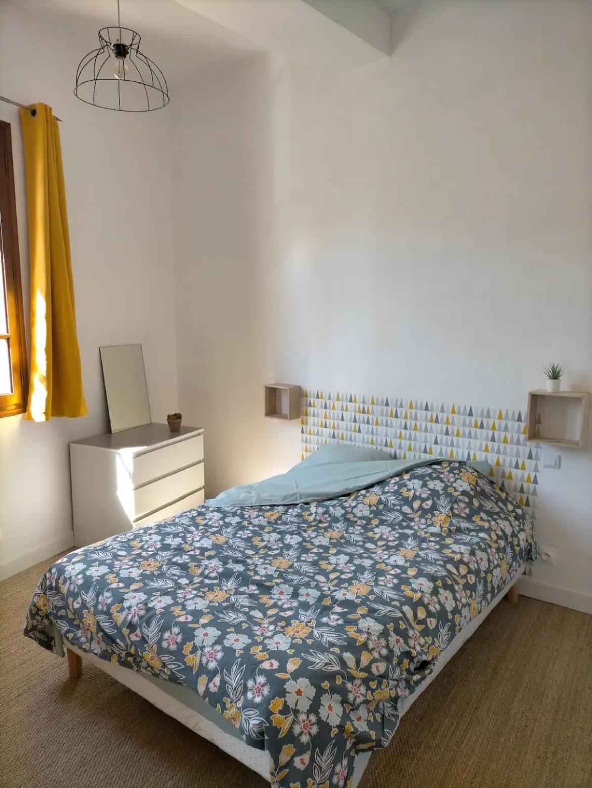 Appartement refait à neuf + parking gratuit Perpignano Esterno foto